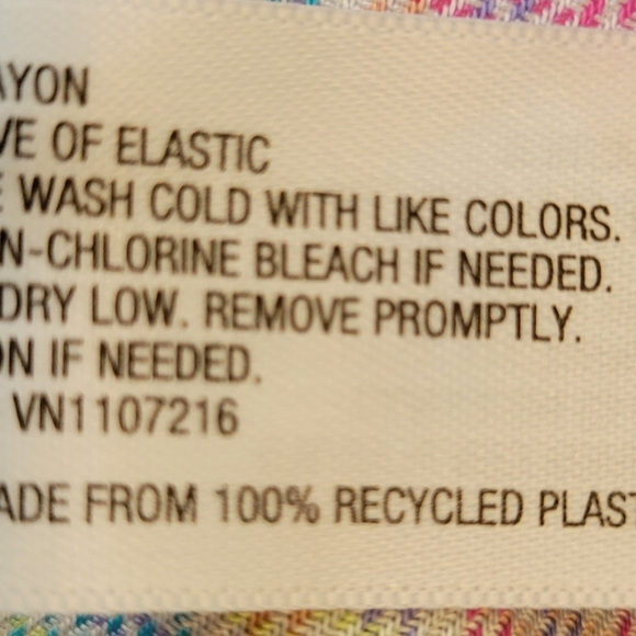 Ingrid & Isabel Woven Peek-a-boo Tie-Front Smocked Maternity Top Plaid-Size XL - Picture 6 of 7